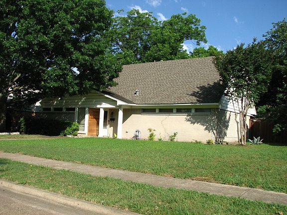 3rd image of 11215 Dumbarton Dr