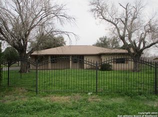 3922 Fest Rd, San Antonio, TX 78264