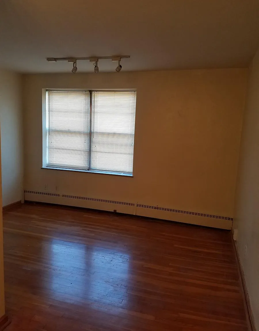 1 bed, 550 sqft, $795 — Photo 2