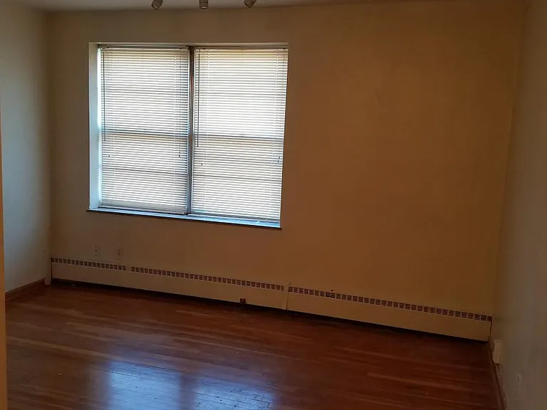 3508 Watson Rd — Photo 2