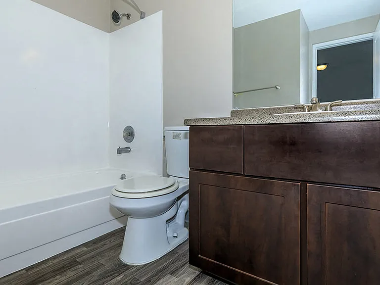 Alvista 240 — Photo 25