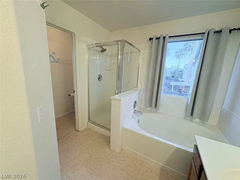 1304 Paraiso St — Photo 9
