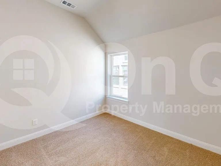 8407 Cornerstone Dr — Photo 13