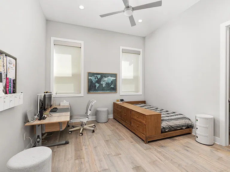 6195 Summit Crest Cir — Photo 21