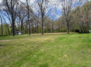 1435 Silver Creek Pl, Saint Joseph, MI 49085