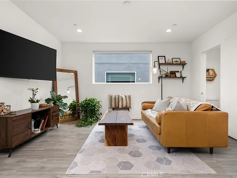 3032 N Coolidge Ave — Photo 12