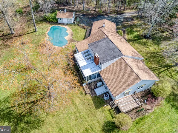 12616 Elk Run Church Rd, Midland, VA 22728