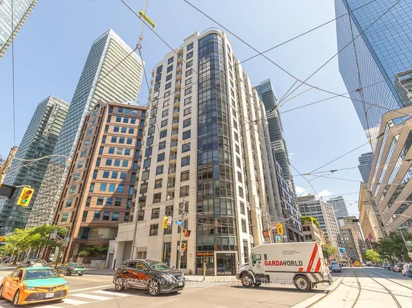 801 Bay St, Toronto, ON