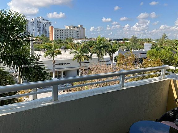 2nd image of 2775 NE 187th St APT 416