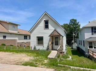 220 W Chocolay St, Munising, MI 49862