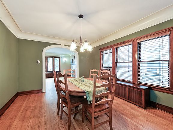 5th image of 2400 Oak Park Ave