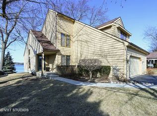 401 Seafarer Dr, Grayslake, IL 60030