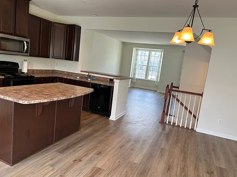 1280 Rannoch Ln — Photo 23