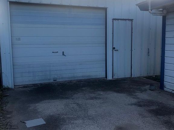 4th image of 1325 S Virginia Ave