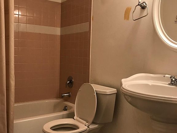 3rd image of 649 Whittingham Pl