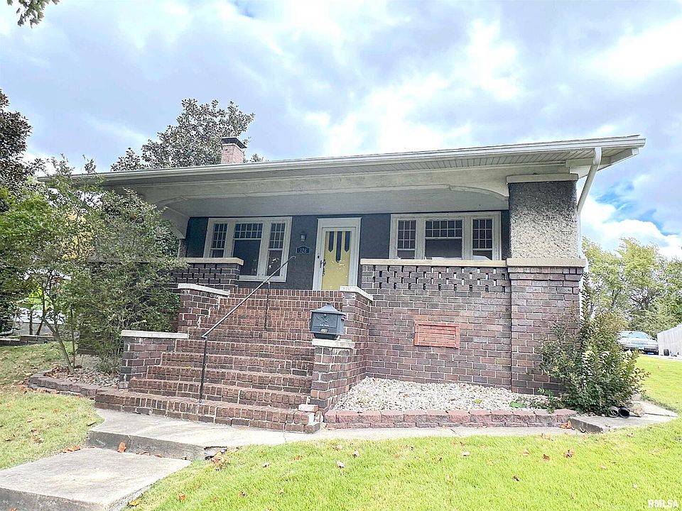 1st image of 328 N 11th St