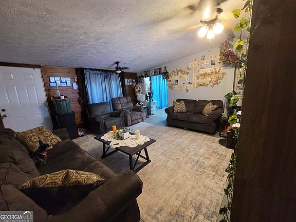 3rd image of 151 Hunters Ridge Dr