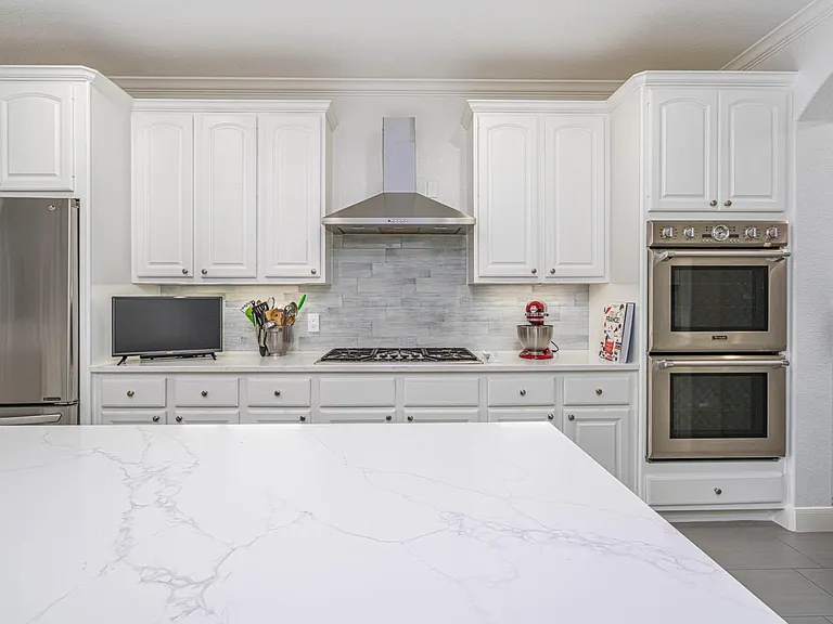 5907 Ballina Canyon Ln — Photo 4