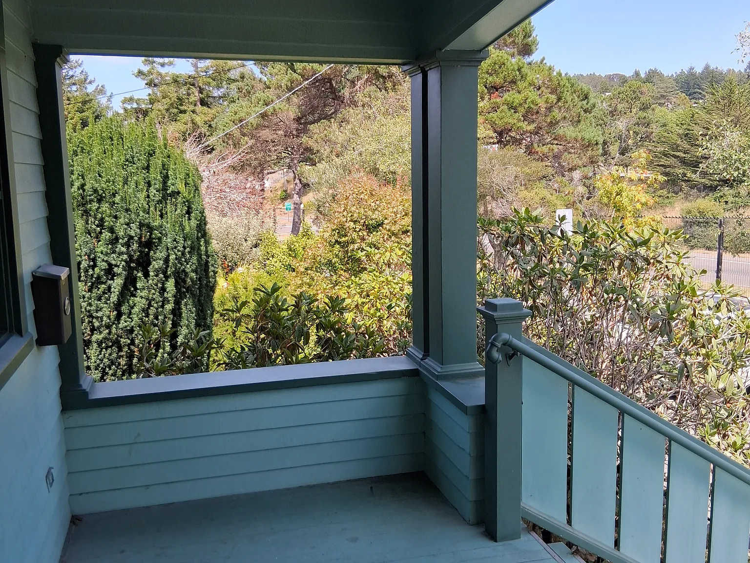 4 bed, 1400 sqft, $2,900 — Photo 3