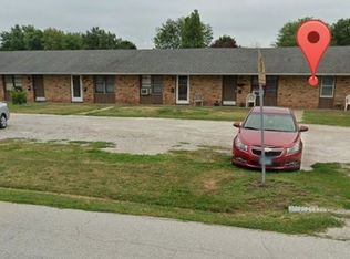 812 9th St W, Aledo, IL 61231