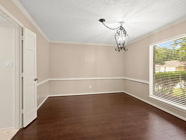 17627 Macrantha Dr — Photo 8