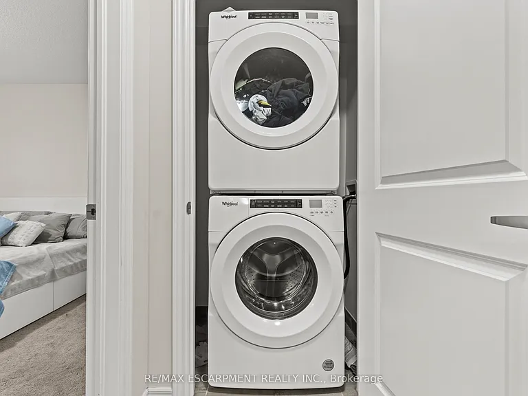 19 Picardy Dr #4 — Photo 24