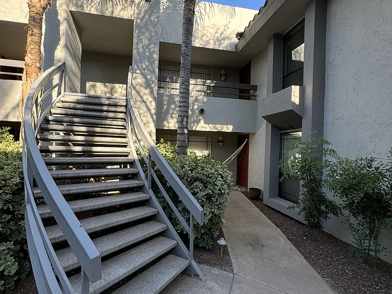 5225 N 24th St #201 — Photo 13