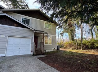 4022 204th St SE #B, Bothell, WA 98012