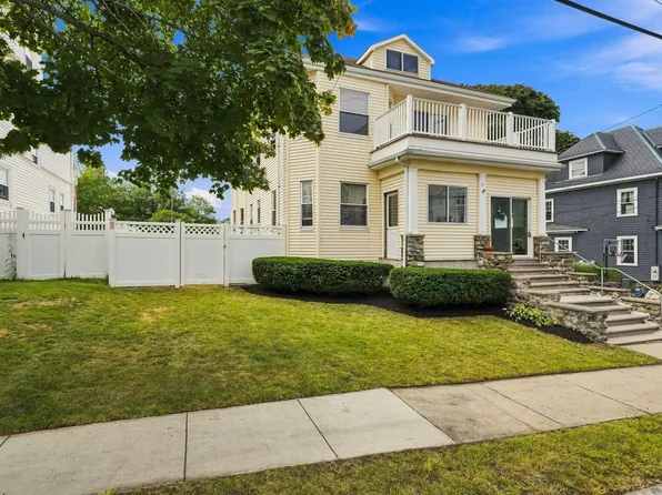 17 Linden Rd, Melrose, MA 02176