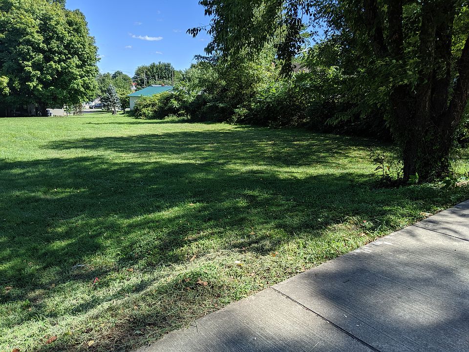 2nd image of 316 Landsdowne Ave