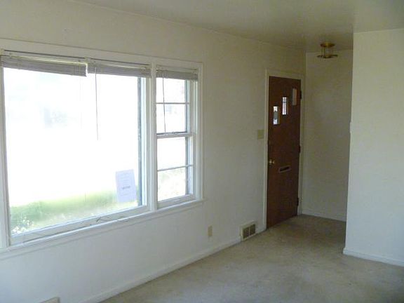 5th image of 1501 N Alton Ave