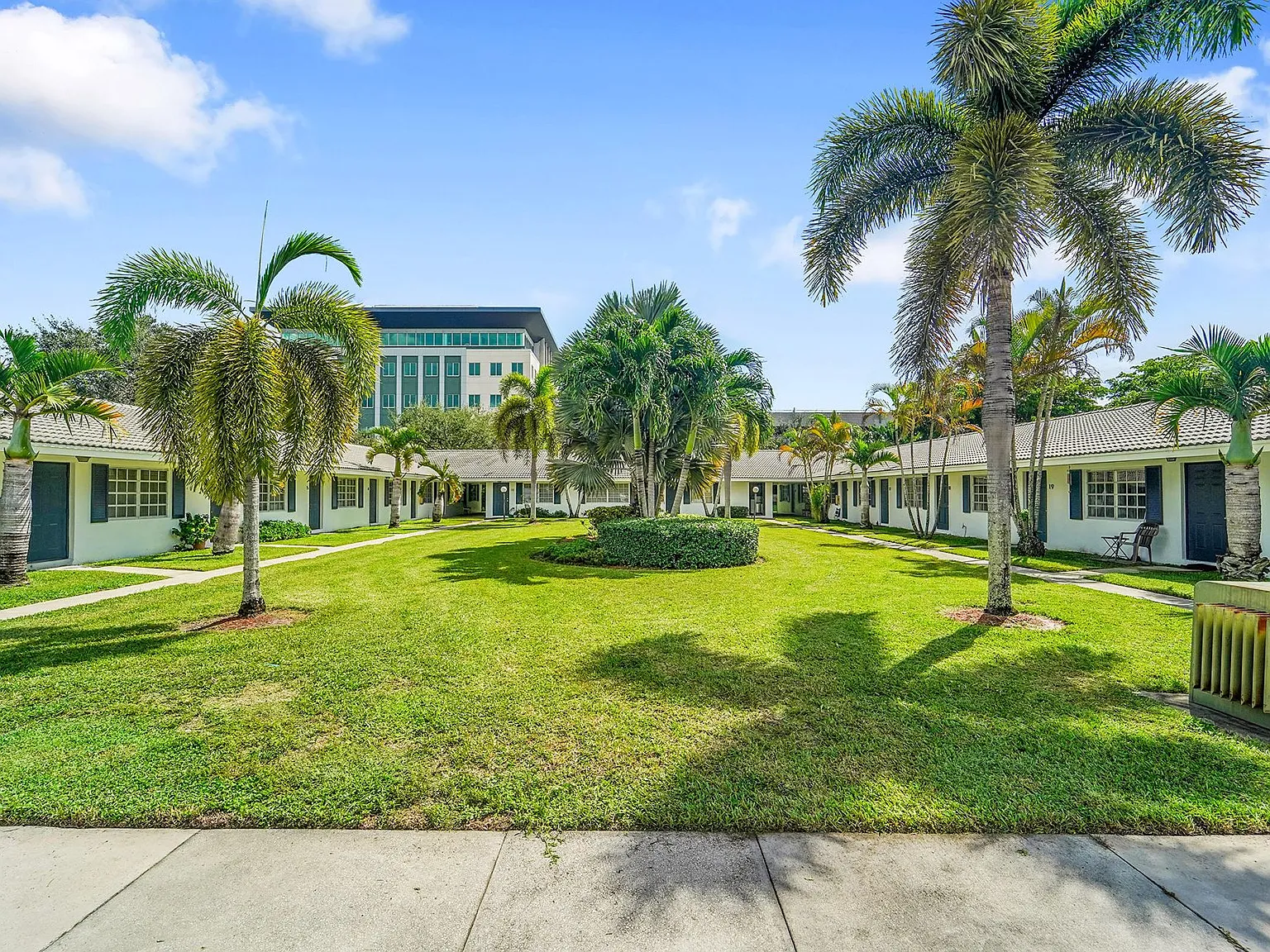 Centro Apartments - 3249 Coral Hills Dr. — Photo 2
