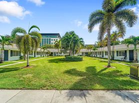 Centro Apartments - 3249 Coral Hills Dr.