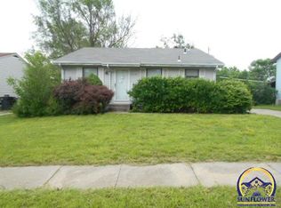 1310 SE Illinois Ave, Topeka, KS 66607