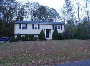 102 Breakneck Rd, Southbridge, MA 01550