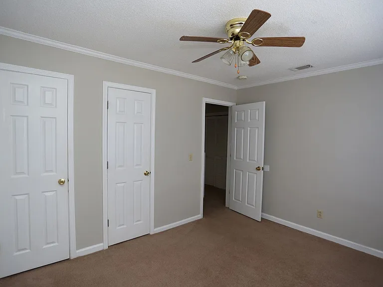 226B Courtney Way — Photo 18