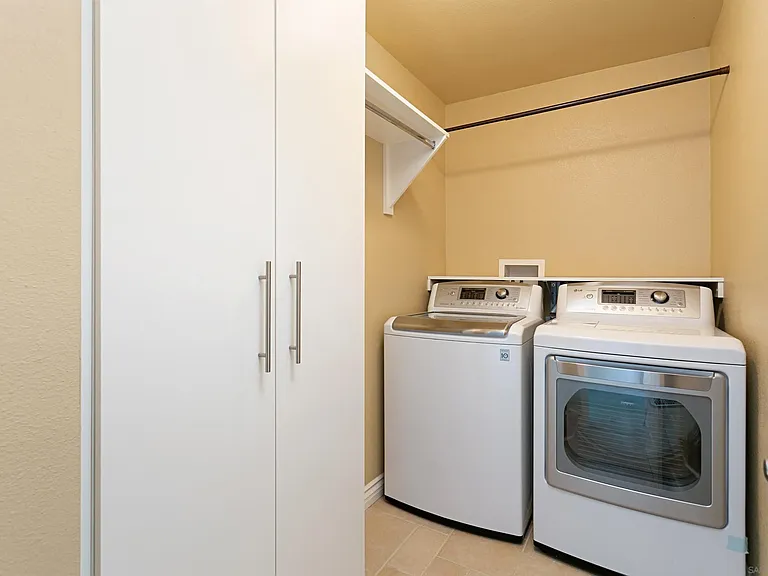 6783 Heath Ct — Photo 41