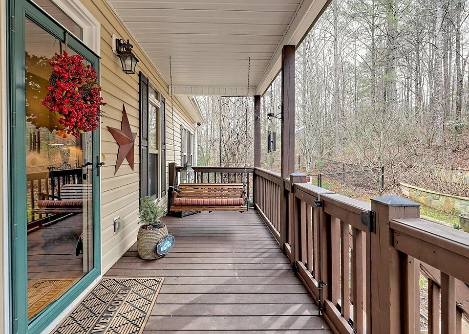 1659 Ivylog Creek Rd, Young Harris, GA 30582 Zillow