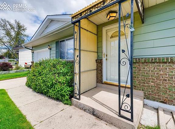 3rd image of 3765 N Carefree Cir