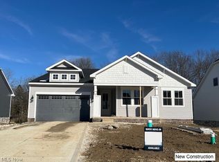 7579 Main St, Olmsted Falls, OH 44138