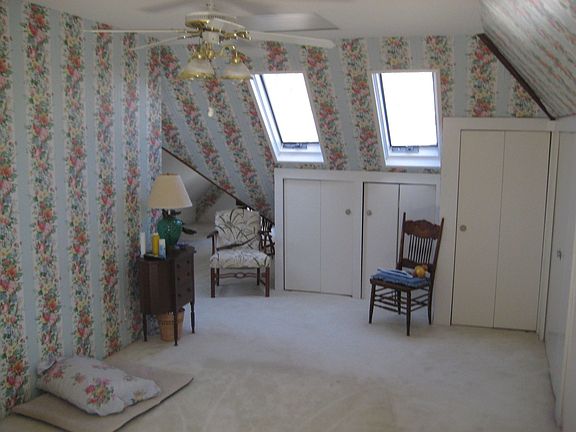3rd image of 705 Hudgins St