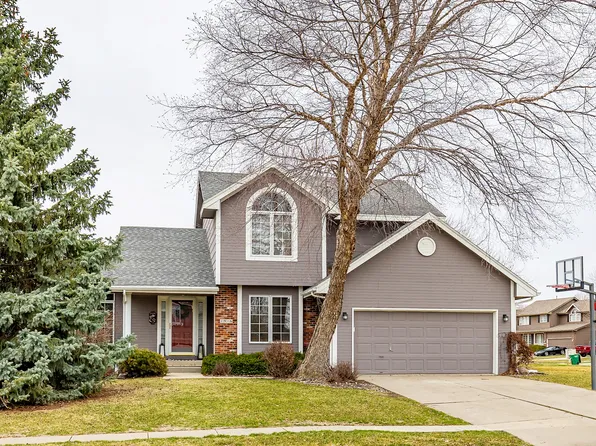 1986 NW 152nd St, Clive, IA 50325