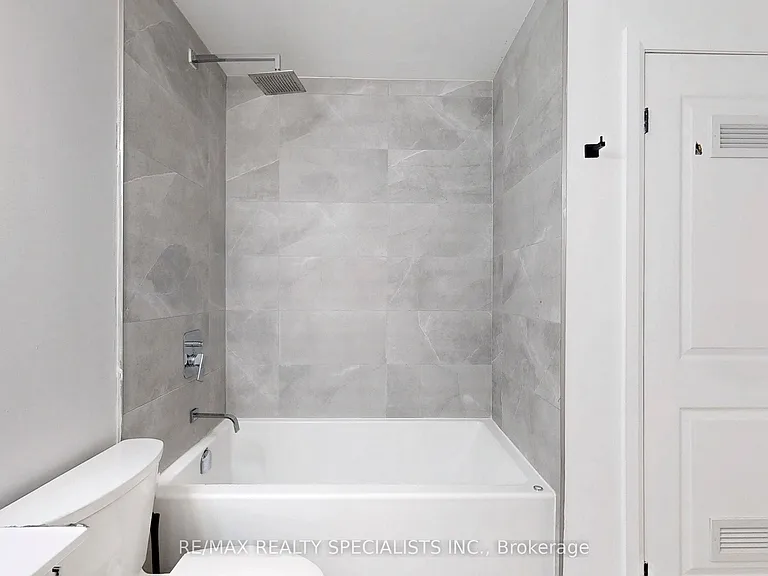 7 Erie Ave #809 — Photo 19