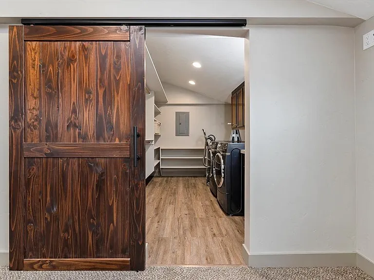 598 S Cotterell Dr — Photo 25