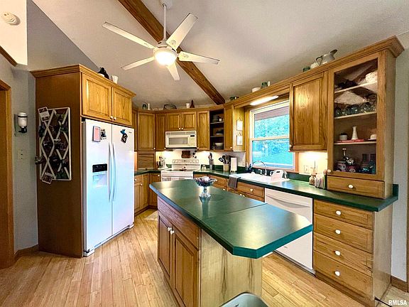 4th image of 2565 Egyptian Hills Dr