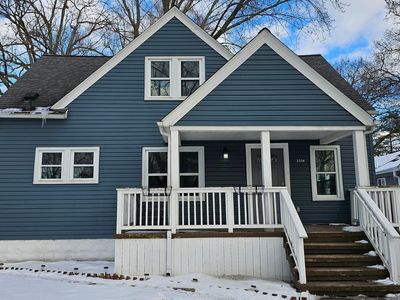 2216 Hartford Ave, Waterford, MI, 48327