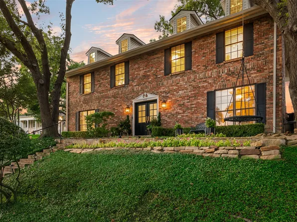 9315 Moss Circle Dr, Dallas, TX 75243