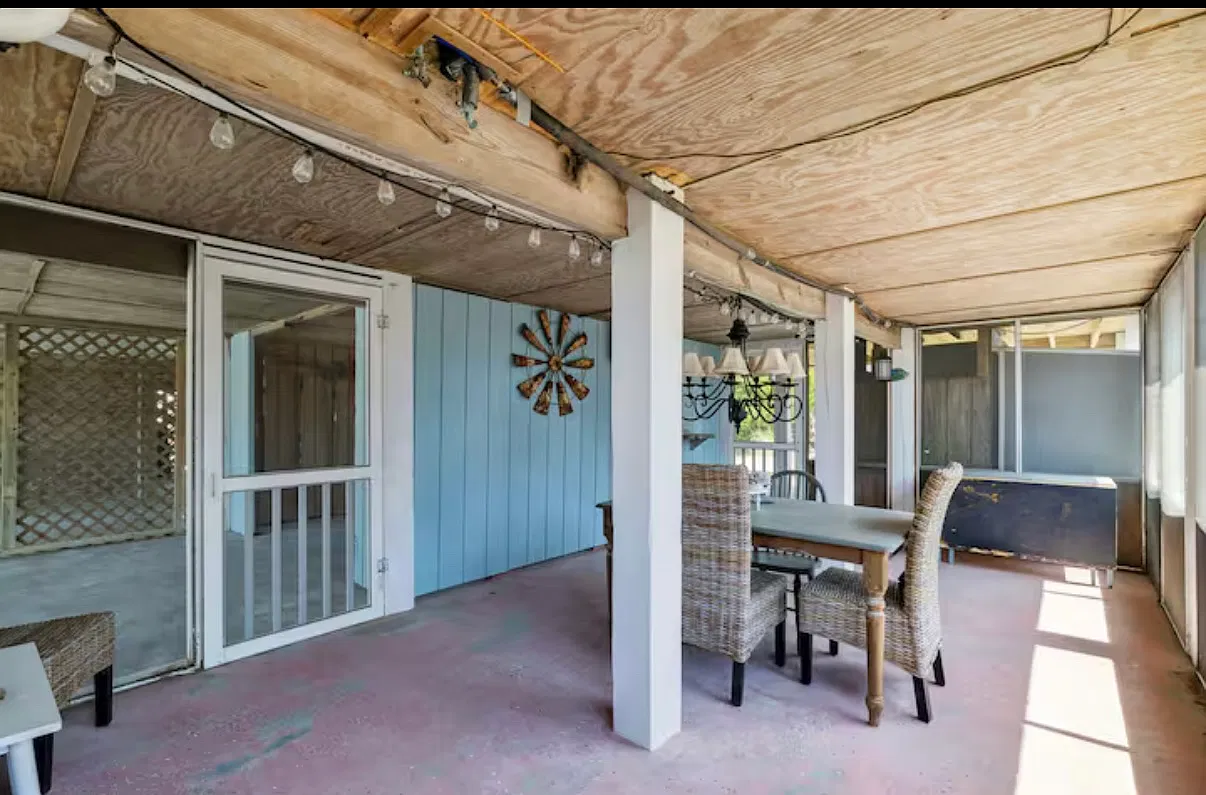 3 bed, 2.5 bath, 1800 sqft, $2,100 — Photo 4