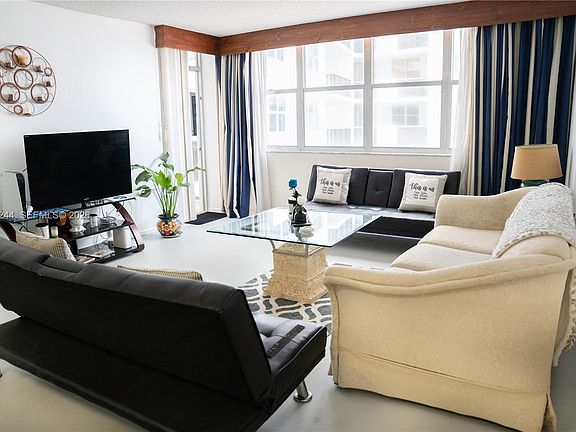 5th image of 6039 Collins Ave APT 412
