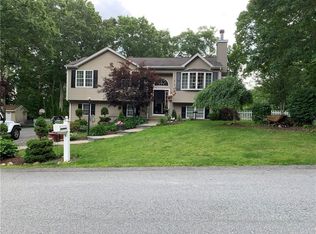 5 Violet St, Johnston, RI 02919